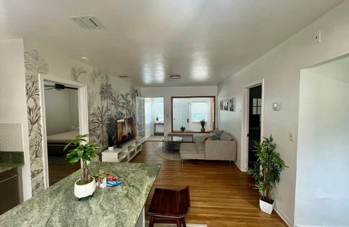 Seybold House | Miami Escape. 10 min to Wynwood + Free Parking
