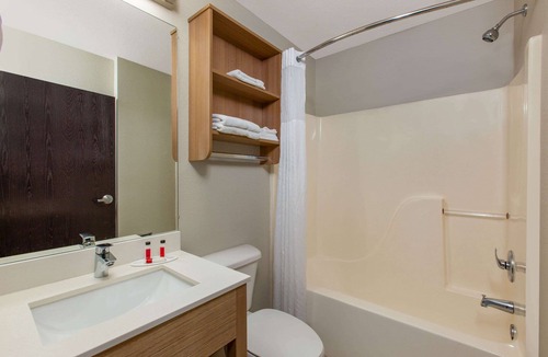 Augusta Hotel | Microtel Inn & Suites by Wyndham Augusta/Riverwatch