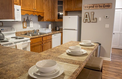 Huntsville Condo | MidCity Shabby Chic Condo Entertainment District!! LOCATION LOCATION LOCATION!!