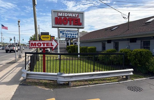 North Patchogue Hotel | Midway Motel