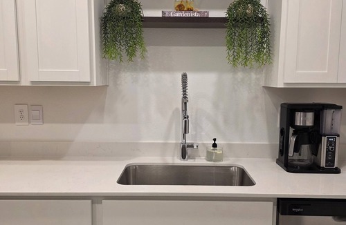 Northside House | Minutes away from everything Beach - Center - Airport