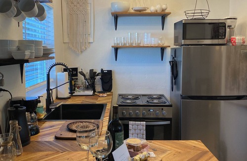 Maggie Valley Cottage | Minutes from Skiing & Snow Tubing! Easy access, no 4x4 needed!