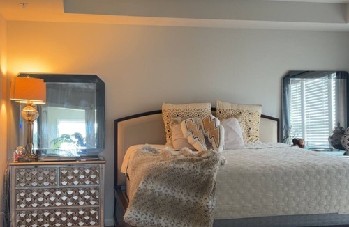 Douglasville House | Minutes to Six Flags, Walmart, and the #1 restaurant in town with gated fence!
