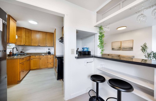 North Beacon Hill House | Modern 2BR Private Deck Near DT & Transit