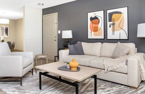 Huntsville Apartment | Modern Apartment in Prime Location (ID9791X24)