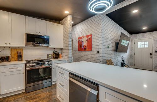 Church Street House | Modern Atlanta Retreat: Private Hot Tub & Yard!