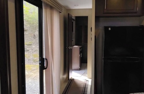 Gatlinburg House | Modern Camper in the Smokies