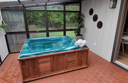 Rising Fawn Villa | Modern Comforts Amidst The Beauty Of Nature