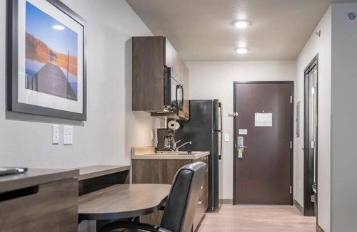Augusta Hotel | Modern Comfort in Augusta | Ideal for Business, Leisure & Extended Stays