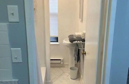 Downtown Baltimore Condo | Modern Mt.Vernon Studio In Great Central Location