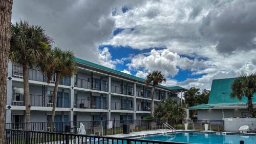 Altamonte Springs Hotel | Motel 6 Altamonte Springs FL