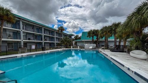 Altamonte Springs Hotel | Motel 6 Altamonte Springs FL