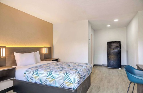 Columbus Hotel | Motel 6 Columbus, GA – Columbus Airport