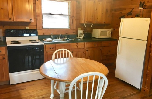 Stoney Ridge House | MOUNTAIN JOY COTTAGES #12 - Feathered Friends