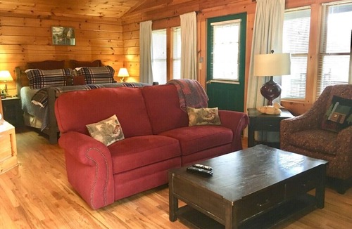 Stoney Ridge House | MOUNTAIN JOY COTTAGES #12 - Feathered Friends