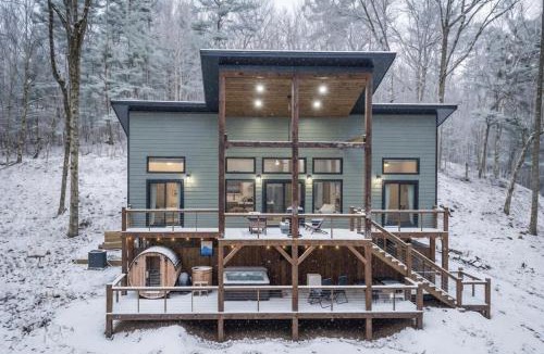 My Mountain House | Mountain Spa Cabin- Massages, Hot Tub, Sauna, Cold Plunge