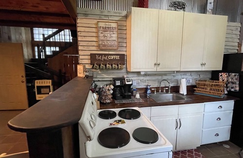 Bridgeport Cabin | Mountain top cabin with outdoor pavilion & Wi-Fi, perfect for an adult getaway.