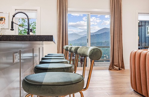 Waynesville Cabin | Mtn views - Hot -tub - Ice -bath - Fire- pit - Wifin