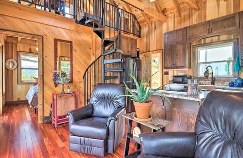 Hot Springs House | Mtn Views! Outdoorsy Hideaway in Hot Springs