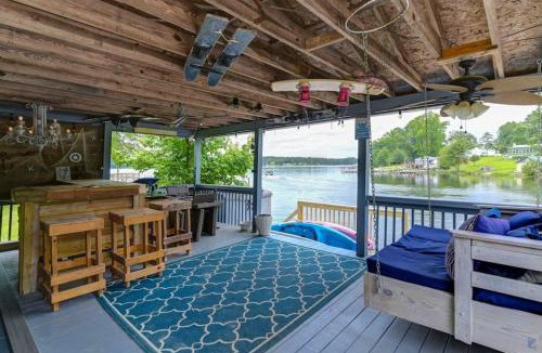 Leesville House | Murray Shores Getaway - Kayaks