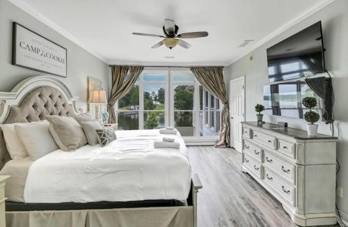 Leesville House | Murray Shores Getaway - Kayaks