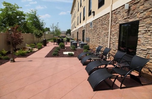 Madison Hotel | Nature Escape! Stylish Unit Near Parks/Attractions