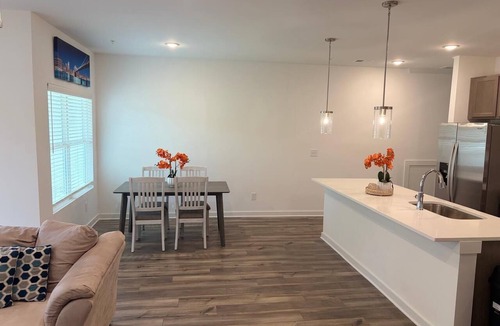 Morrow House | Near ATL Airport, Clayton State, & Southlake Mall