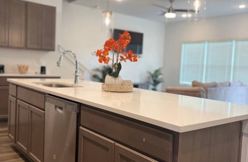Morrow House | Near ATL Airport, Clayton State, & Southlake Mall