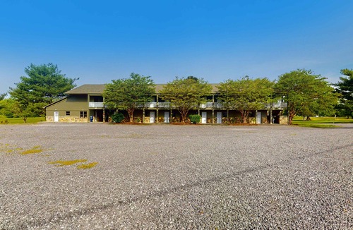 Baneberry House | Near Douglas Lake, 1st Floor Studio, Dog Friendly