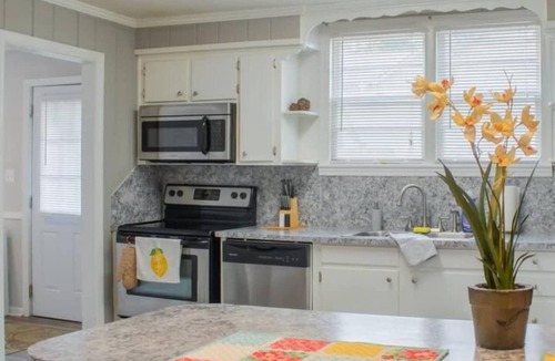 Columbus House | Near Downtown and Ft Benning: Graduation Getaway
