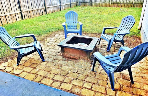 Houston County House | Near RAFB|WorkSpace|FirePit|Tv n all rooms
