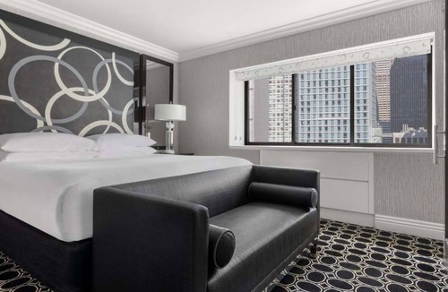 Hell's Kitchen Hotel | Near Rockefeller Center | Balcony + Pet Friendly
