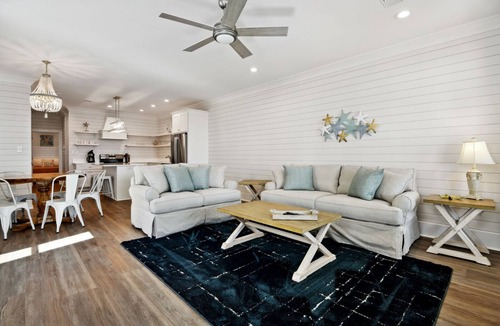 Old Town House | New 3 Bedroom Beachfront Rental in downtown Bay St Louis