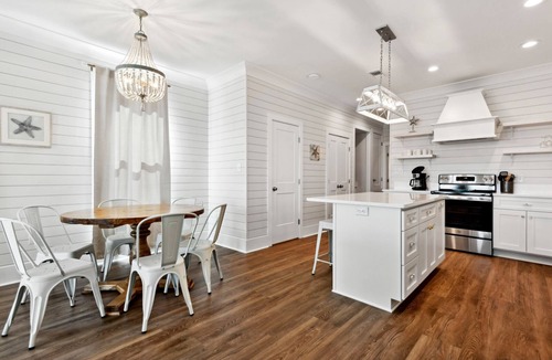 Old Town House | New 3 Bedroom Beachfront Rental in downtown Bay St Louis