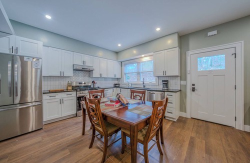 Asheville Cottage | New! Adorable Cottage 10 min to Downtown Asheville