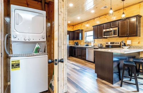 Sevierville Cabin | NEW CABIN, GAME ROOM, VIEW
