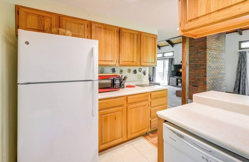 Eidelweiss Village House | New Hampshire Vacation Rental - Walk to Beach!