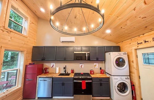 Cosby Cabin | New Kinky Cabin Romantic Adult Getaway