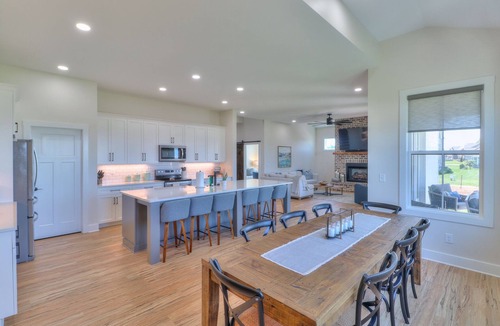 Winchester House | *NEW* Lake Life Living @Twin Creeks - Sleeps 13