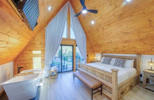 Sevierville House | New Lux A-Frame Cabin near Dollywood! Hot Tub, Fire Pit, Pool & Mountain Vibes!