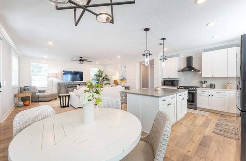 Saint Simons Island House | New Luxury St. Simons Retreat | Golf, Beaches & Dining Nearby