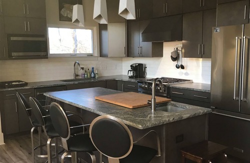 Weaverville House | New Modern, Mountain Views & Natural Habitat
