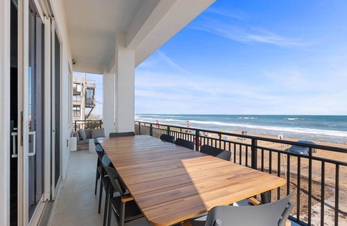 New Smyrna Beach House | New Smyrna Modern Beach House/Oceanfront/Beach