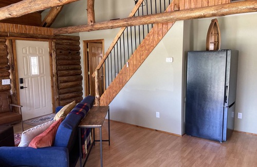 Muscoda Cabin | Newly remodeled log cabin next to beautiful Wisconsin River- Rivers Edge Cabin