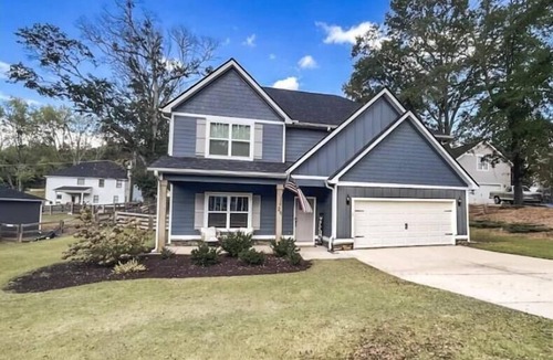 Newnan House | Newnan 4BR Retreat - Kids' Playroom & Quiet Area