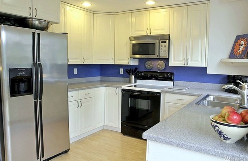 Bothell House | Nice & Cute 4B2B w 2TVs Mid-Term Rental Available