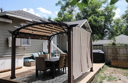 NoDa House | NoDa Updated Mill Home! Amazing Location- Walkable-Bars, Restaurants and Rail!