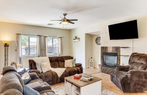 North Las Vegas House | North Las Vegas Home w/Hot Tub - 14 Mi to Strip!