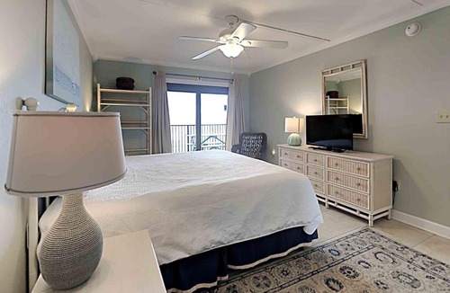 Ono Island Apartment | Ocean Breeze West #204