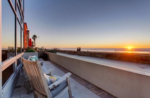 Central Mission Beach Condo | Oceanfront Gem | Ocean Views for Days